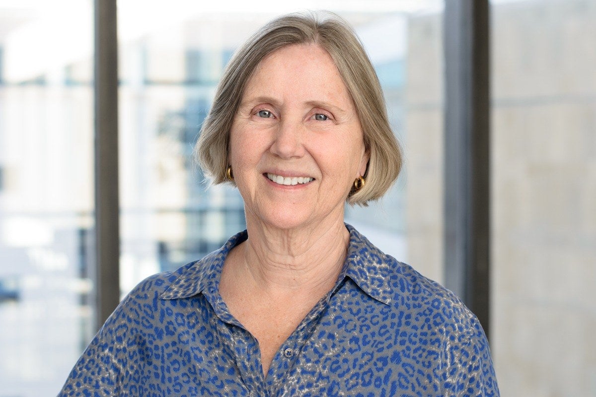 Nan Laird receives the 2023 Chernoff Excellence in Statistics Award from NESS