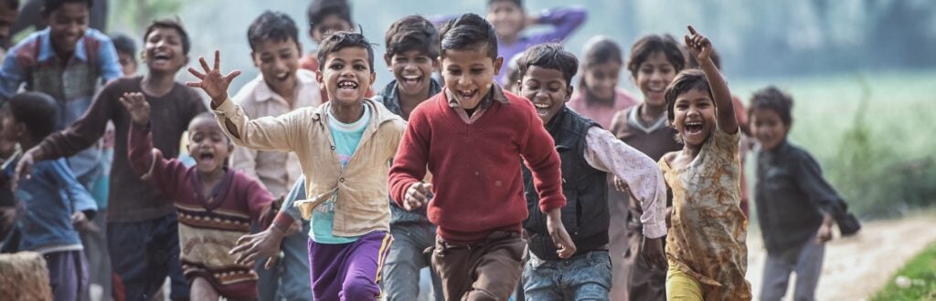 indian children running