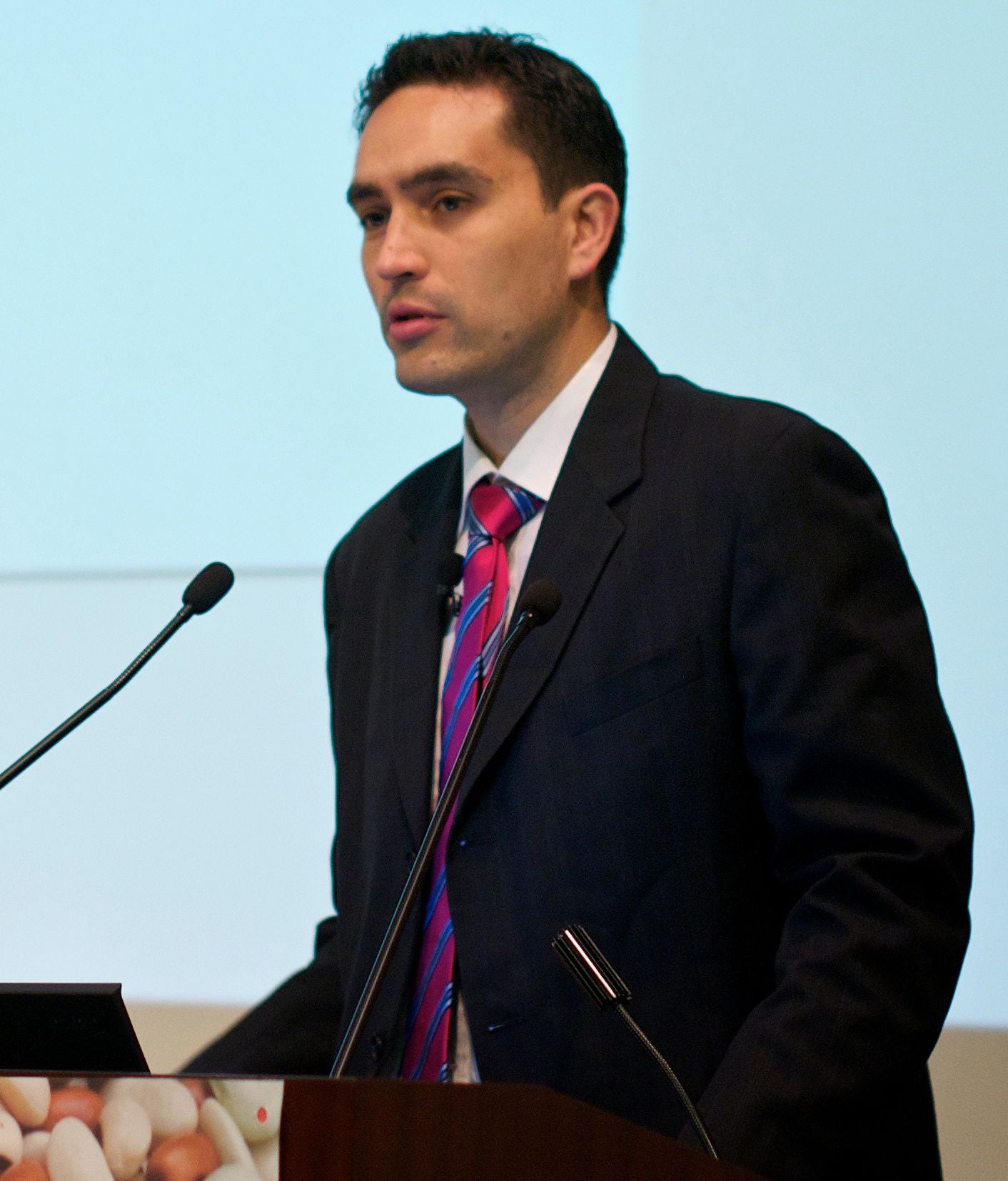Dr. Carlos Mendivil Anaya