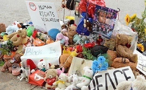 Community marks one-year anniversary of Michael Brown’s death