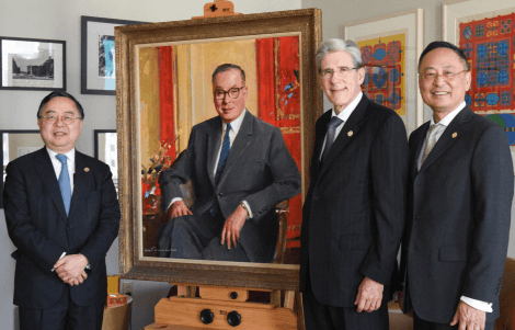 Portrait of T.H. Chan unveiled during Commencement Week