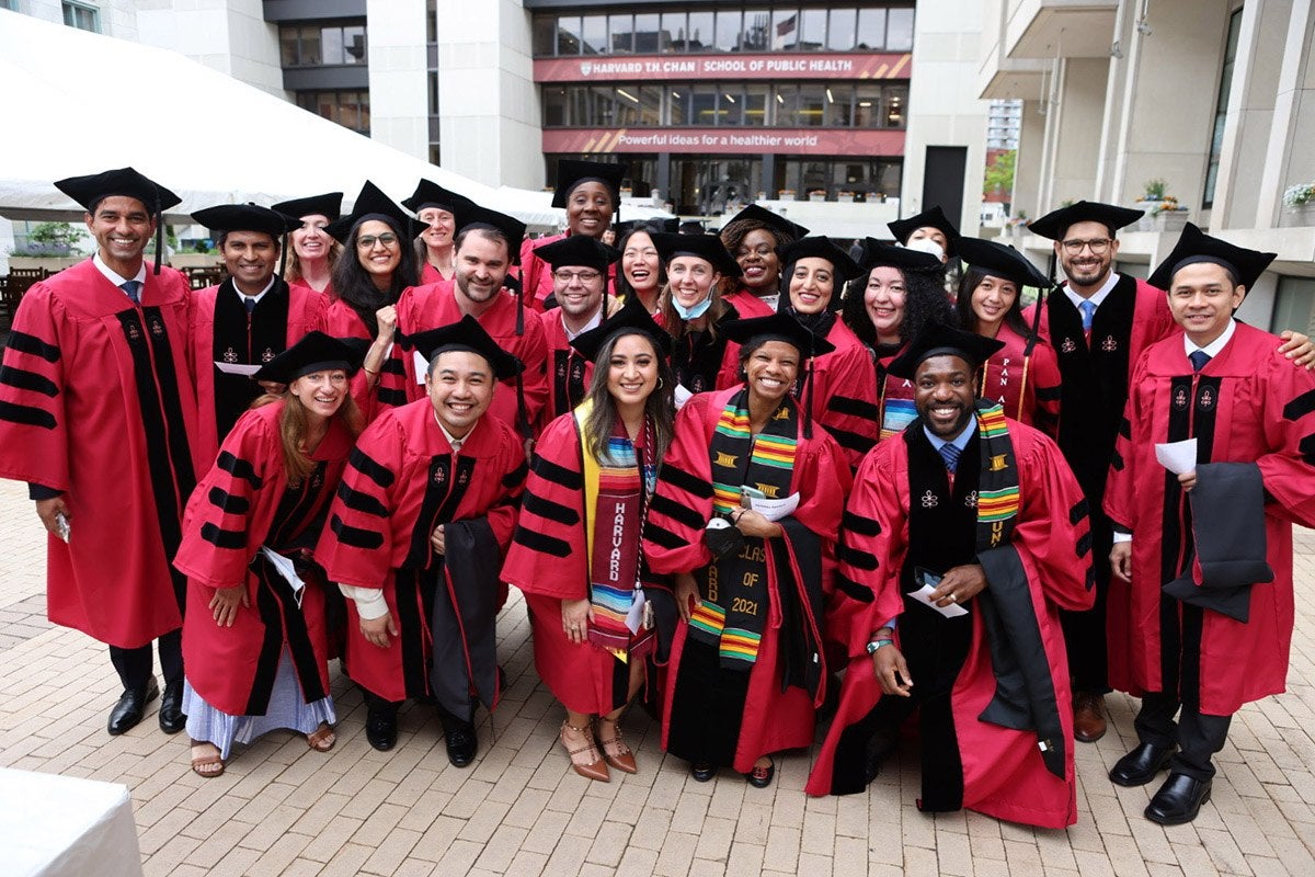 Colleges Celebrate Diversity With Separate Commencements - The New