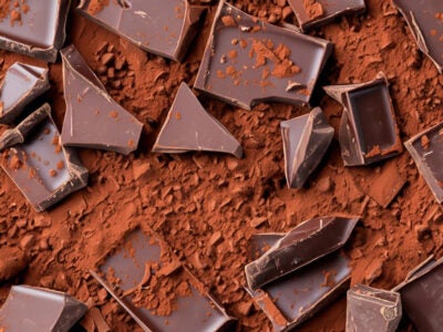 Dark chocolate is best choice for health—but don’t turn it into medicine